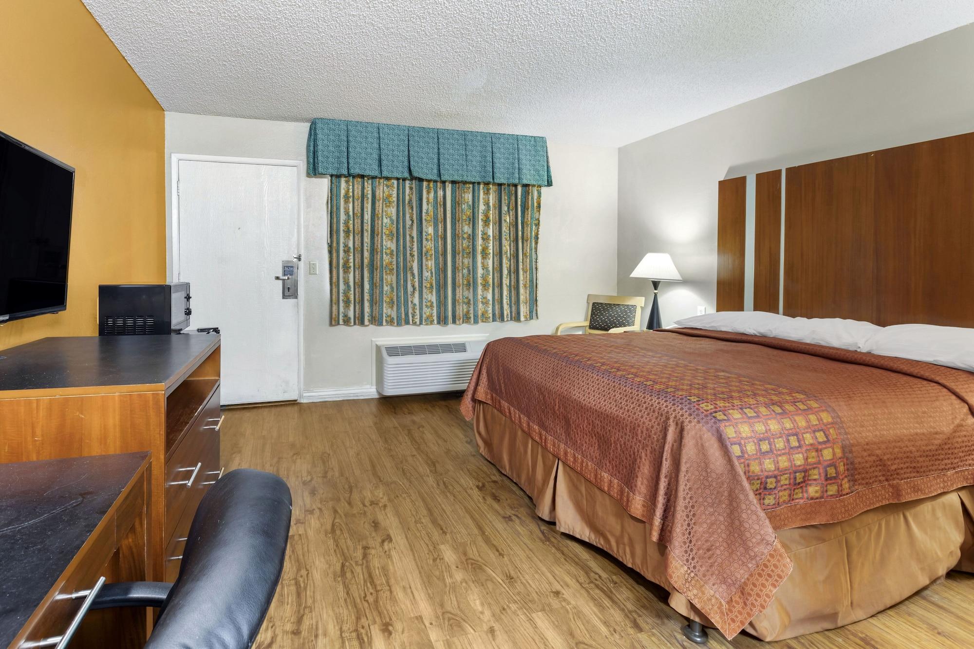 Riverside Inn & Suites Экстерьер фото