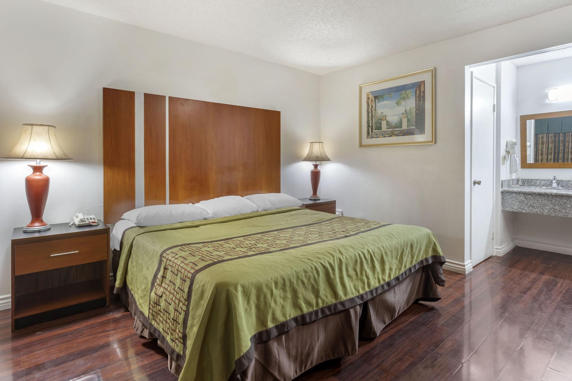 Riverside Inn & Suites Экстерьер фото
