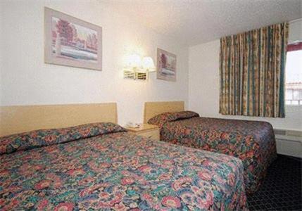 Riverside Inn & Suites Экстерьер фото