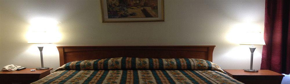 Riverside Inn & Suites Экстерьер фото