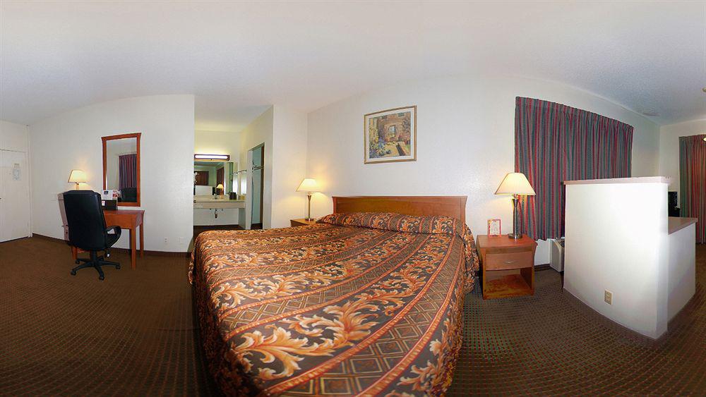 Riverside Inn & Suites Экстерьер фото